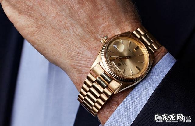 网购很流行,但是网上的官方旗舰店销售的物品真的是正品吗?