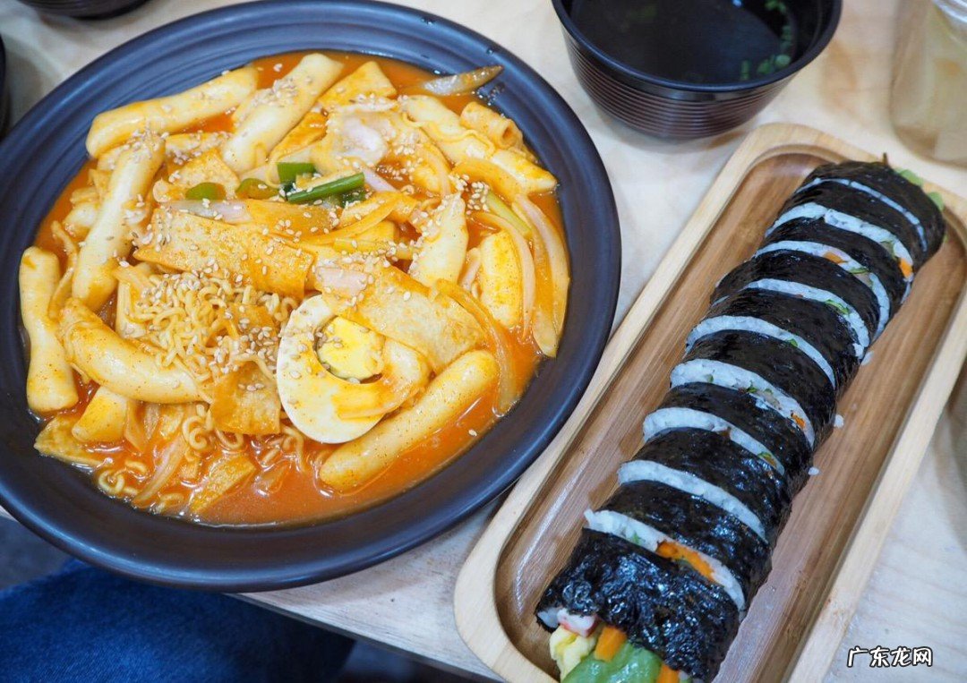 辣炒年糕拉面怎么做