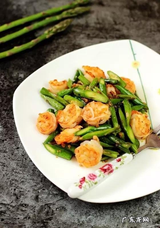 孕早期菜谱家常菜做法都有哪些呢？孕早期老想吃东西，但是吃了都会吐了？