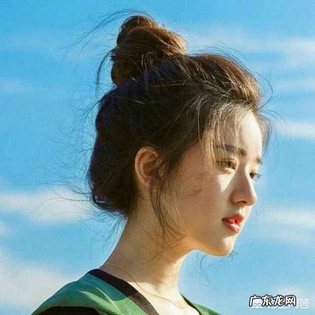 丸子头怎么扎才好看?