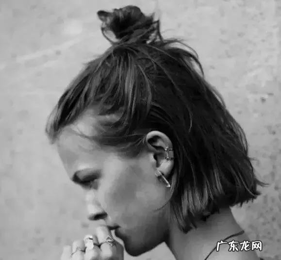 丸子头怎么扎才好看?