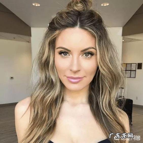 丸子头怎么扎才好看？