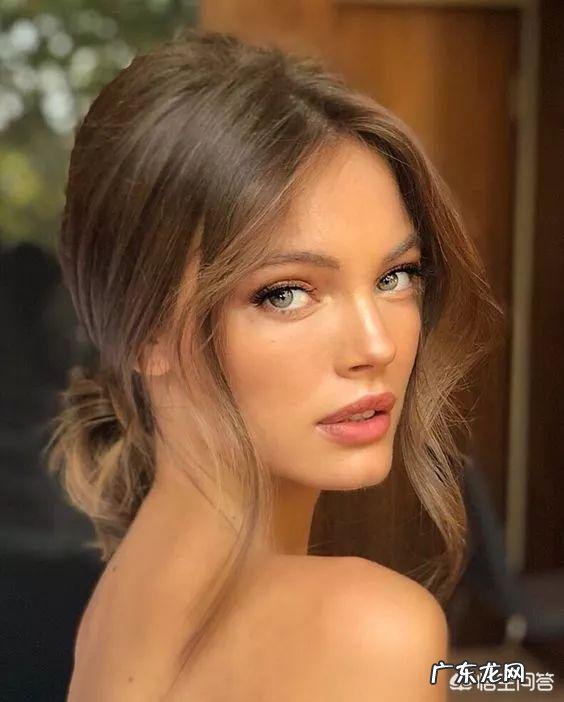 丸子头怎么扎才好看?