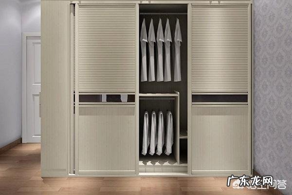 如何清洗呢子大衣?