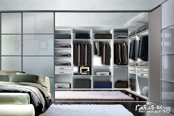 如何清洗呢子大衣?