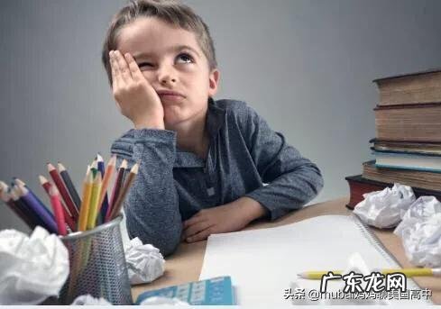 10岁孩子不爱写语文作业,让妈妈帮忙,妈妈心疼孩子又不想包办代替,怎么做好呢?