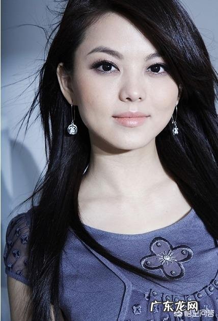 前湖南卫视主持人李湘的日子过得很滋润，她的近况如何？