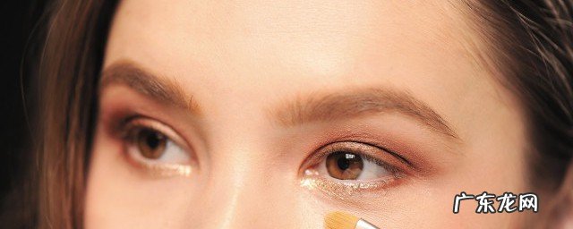 眼影颜色怎么搭配