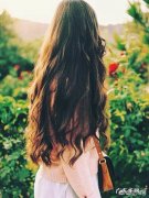 母乳喂养期间，可以烫头发做指甲吗？为什么？