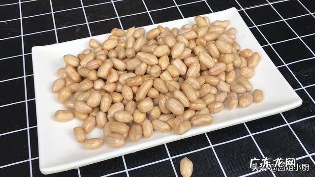 自己在家里怎么做西芹好吃？