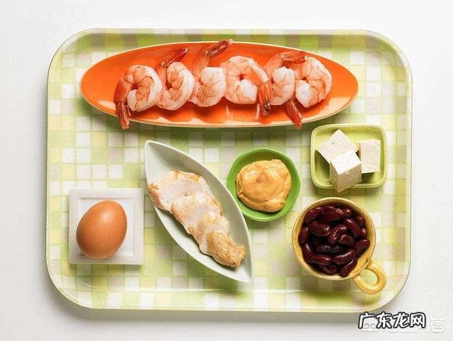 孕晚期吃什么可以让胎儿长高呀？