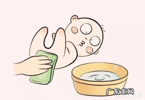 1个月以内的宝宝护理都需要注意什么?