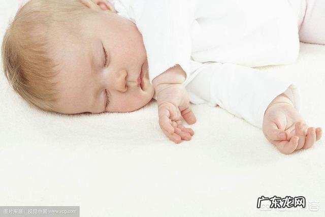 1个月以内的宝宝护理都需要注意什么?