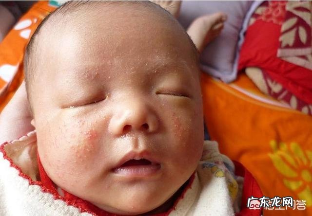 1个月以内的宝宝护理都需要注意什么？