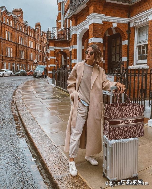 今年秋季流行什么衣服?