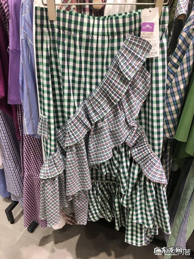 今年秋季流行什么衣服?