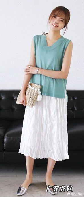 白色长裙怎么搭配上衣?