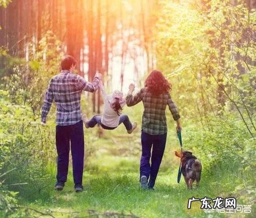 凌晨起夜给娃喂奶，换尿布或者哄睡，你们会叫老公起来帮忙吗？