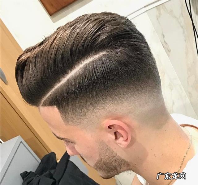 男士最好看的发型是什么？