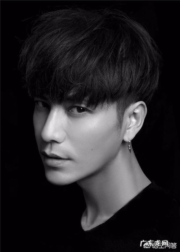 男士最好看的发型是什么？