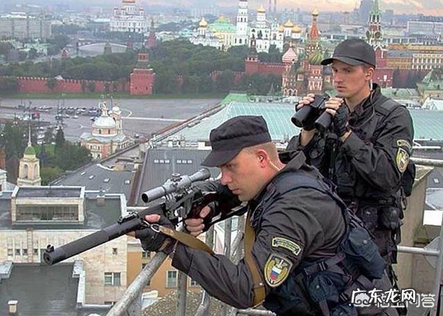 狙击枪开枪会发出声音,为什么有的狙击手不愿用消音器?不怕被人发现吗?