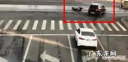 芜湖小伙扶79岁老人被讹，监控还清白，老人不依不饶还要小伙赔1000元，你怎么看？