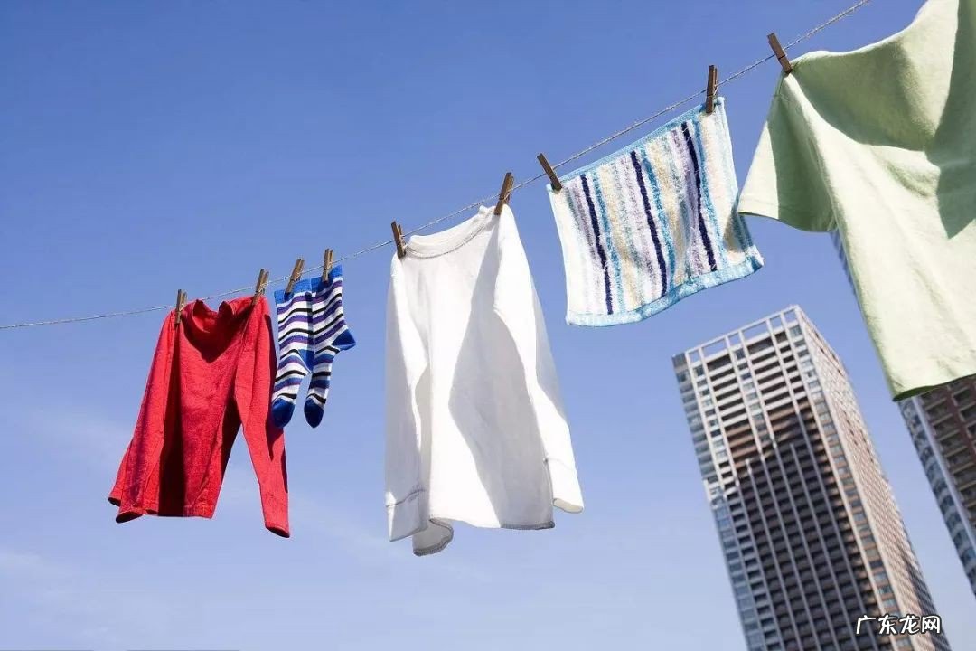 如何使掉了色的衣服恢复它原有鲜艳的颜色?