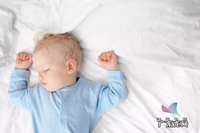 每天睡觉什么睡姿最舒服?