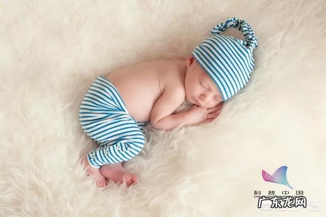 每天睡觉什么睡姿最舒服?