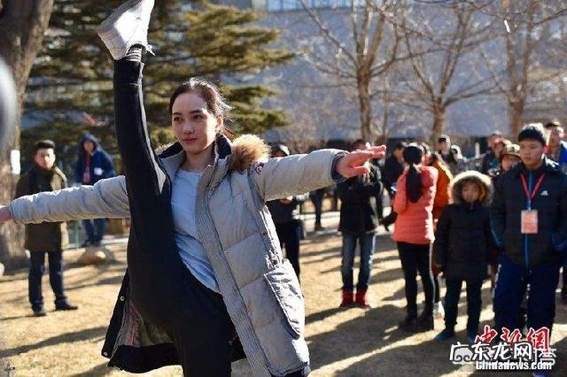 北京电影学院招500人左右,有几万人报考,为什么那么多人想做明星?