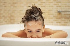 天天洗头，会把头发洗坏吗？