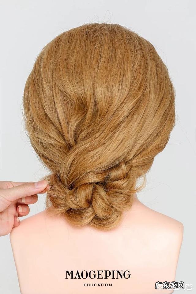 怎样扎麻花辫子好看?