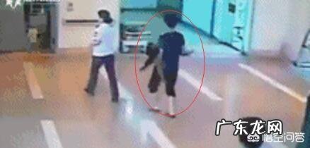 女童被恶父毒打一小时身亡，法院判处12年有期徒刑，你怎么看？