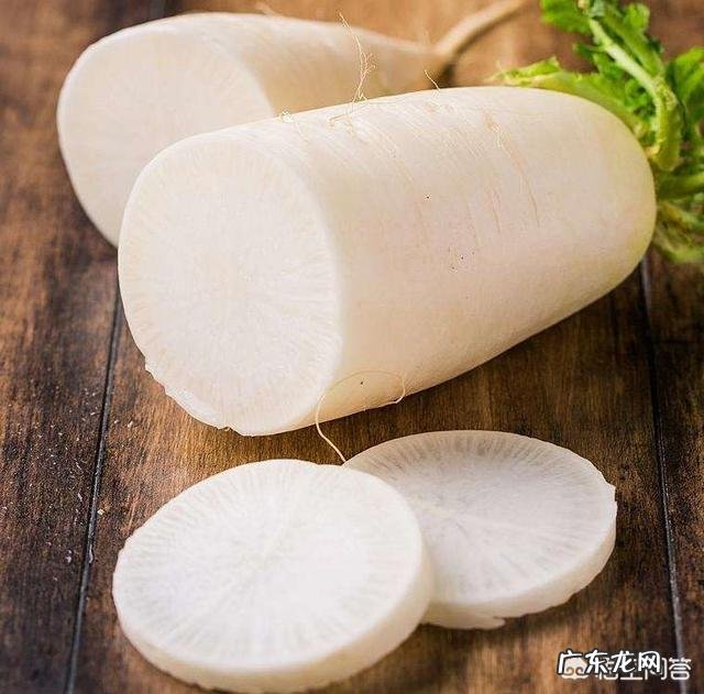 10月24日,就是“霜降”节气了,饮食上吃点啥好?又该如何养生,健康过冬?