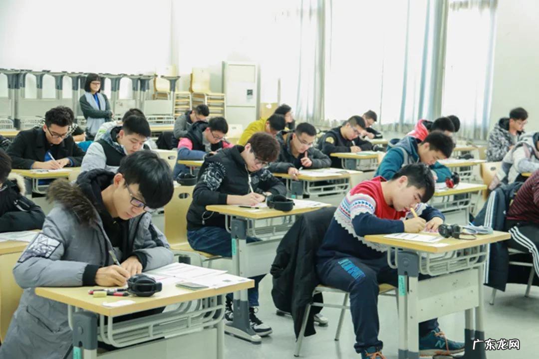 理科文科分别是哪几科