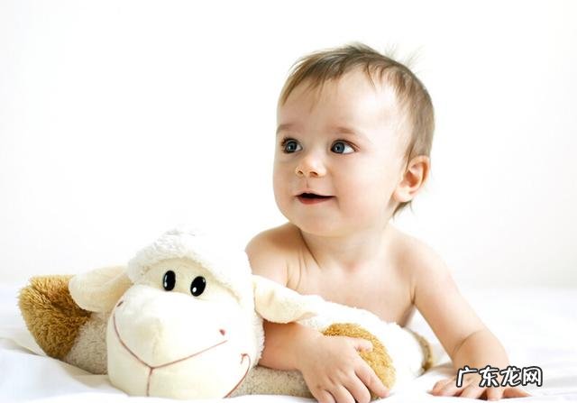 如何正确地喂养刚出生的孩子?