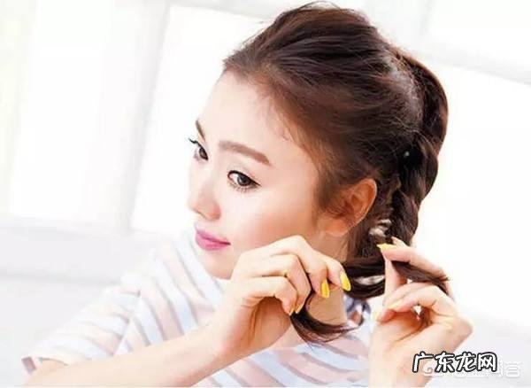 脸大、脸胖的女士适合什么发型?