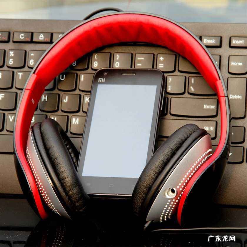 台式电脑怎么用耳机语音