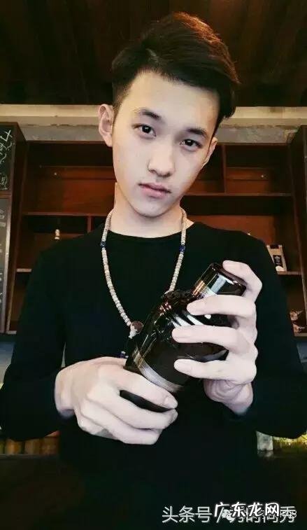 今年最帅男生发型是什么?