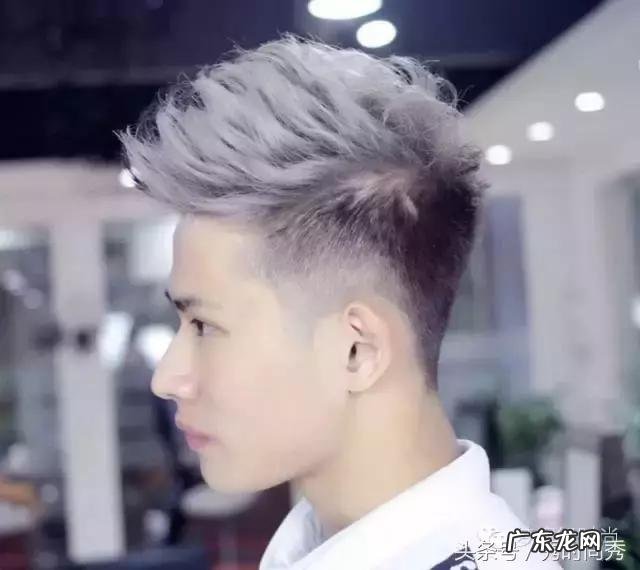 今年最帅男生发型是什么?