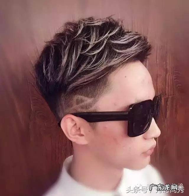 今年最帅男生发型是什么?