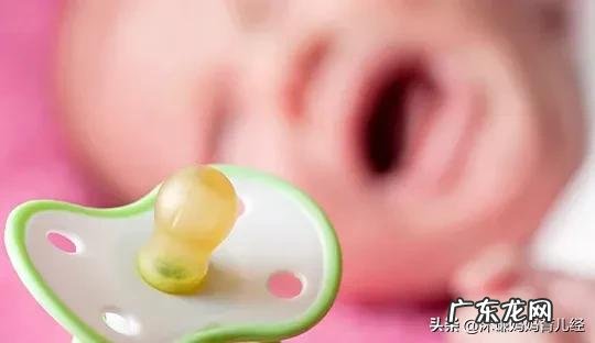 安抚奶嘴的使用有什么利弊?