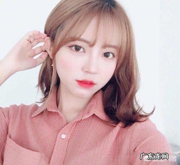 大饼脸型适合怎样的发型?