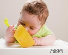 如何给宝宝做简单方便的辅食？