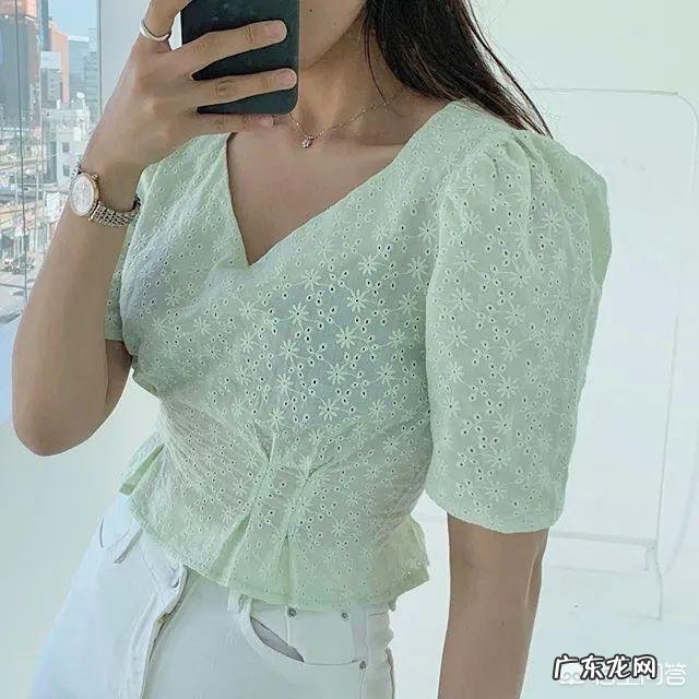 胸大的女生如何穿搭才能显瘦?