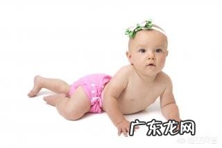宝宝的尿不湿一般多久换一次?