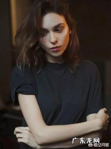 脸大的人适合什么样的发型?