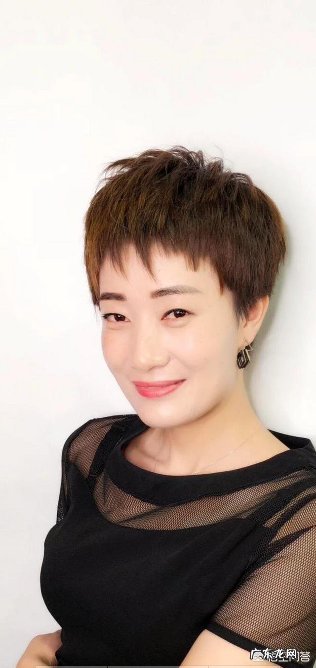 脸大的人适合什么样的发型?