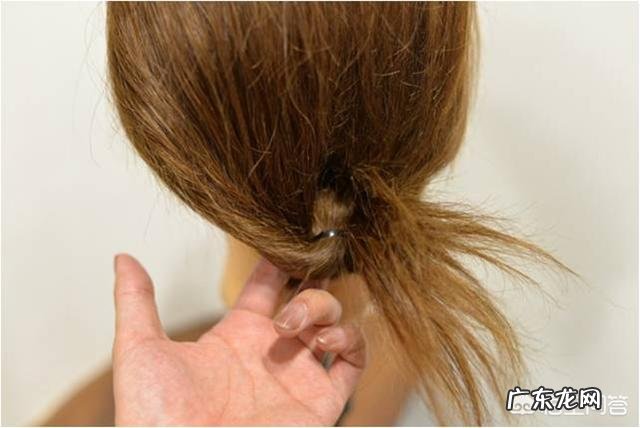 中短发的人该怎样编发？