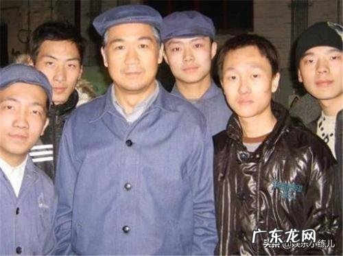 王秘书为什么不和贾冰搭档了?